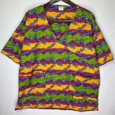 Nestl  Laffy Taffy 3X Scrub Top Multicolor Candy Print V-Neck