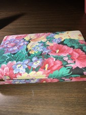 Vintage Floral Travel Jewelry Box-Preowned, Has a Mirror on it