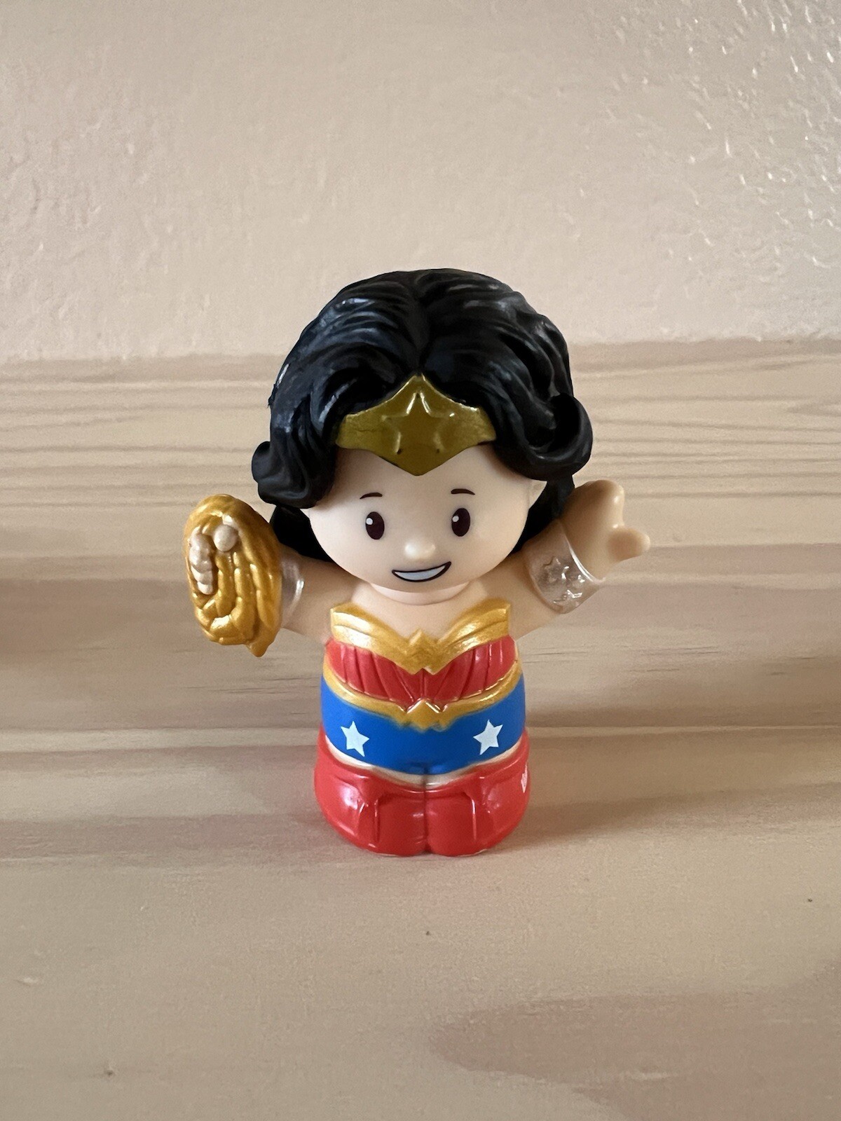 Fisher Price Little People DC Super Friends Wonder Woman Figure