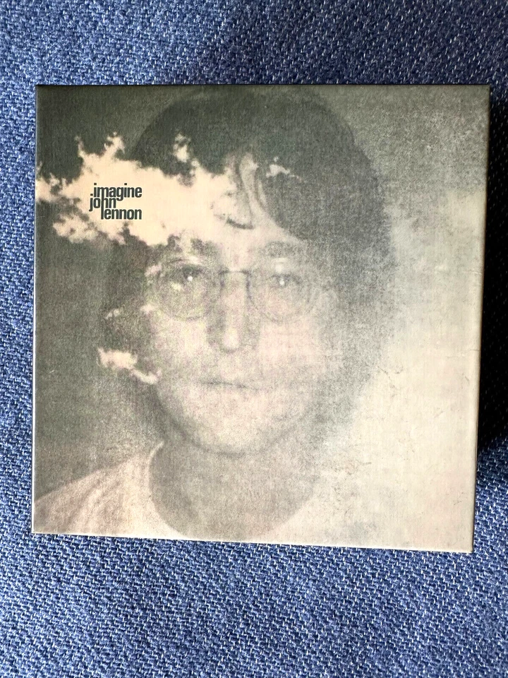 JOHN LENNON & YOKO ONO DOUBLE FANTASY ULTRA RARE T PROMO JAPAN BOX MINT NO CD. - Image 2 of 4