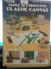 LEISURE ARTS TABLE SETTINGS FOR PLASTIC CANVAS PATTERN LEAFLET 131  1982
