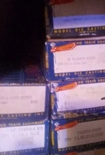 Roundhouse Box Car Lot of 5 Different iP HO Train Test NICE