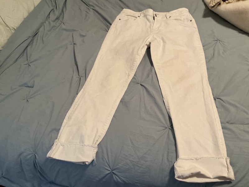 Loft size 12, curvy white straight leg jean with cuffs