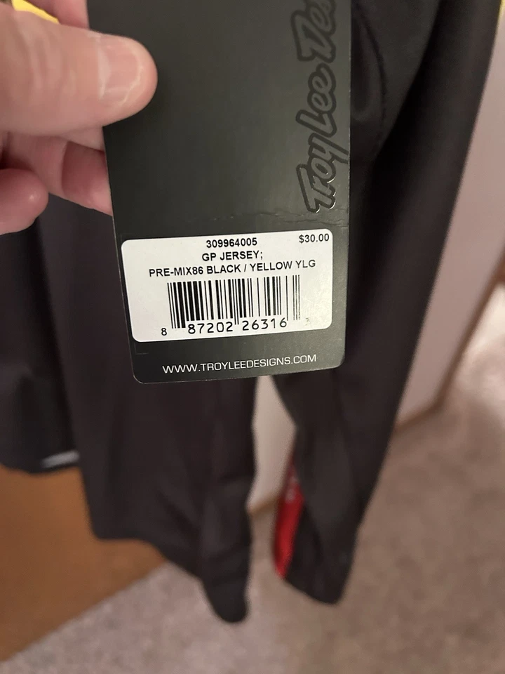 Camiseta Troy Lee Designs GP JUVENIL Grande Negra/Naranja/Roja Foto 3 de 4