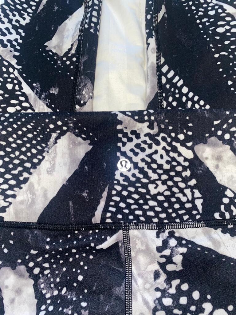 Lululemon - Pattern design high waisted leggings … - image 2