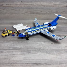 LEGO City Passenger Plane #3181 2010 90% Complete with Mini Figures Preowned