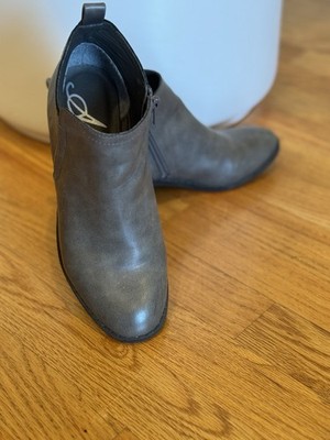 American Rag Womens Cadee Round Toe Ankle Fashion Boots Gray Grey Size 6 NWOB