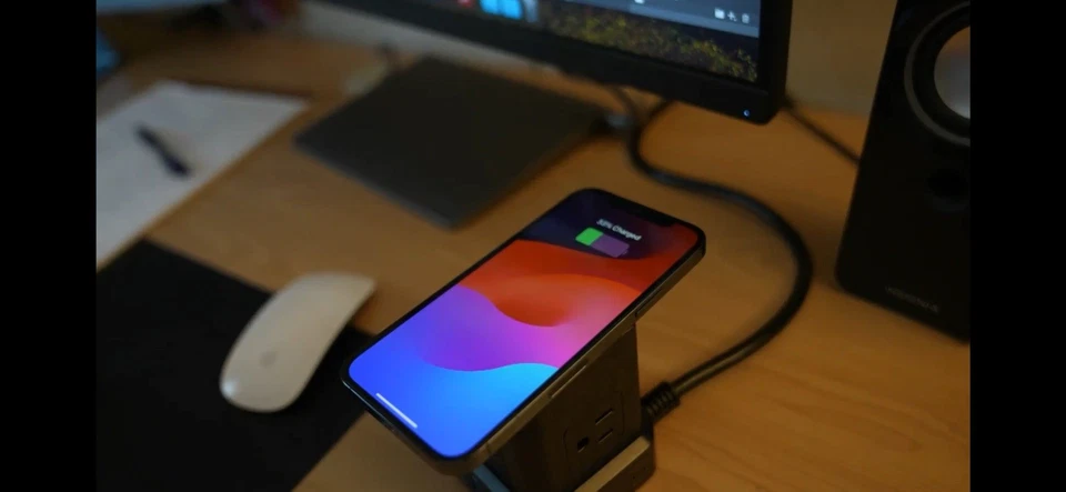 Uncaged Ergonomics Wireless Charging Power Cube 4 Outlet, 4 USB Black - Image 4 of 4