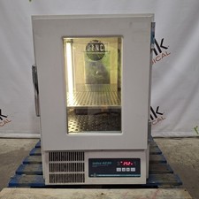 New Brunswick Scientific Innova 4230 Refrigerated Incubator Shaker
