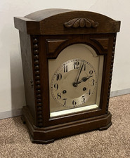 Junghans A42 Clock W/  Key & Chime In Wooden Oak Case