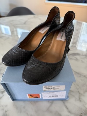 Lanvin Womens Size 38  Black Python Snake Heels Pumps