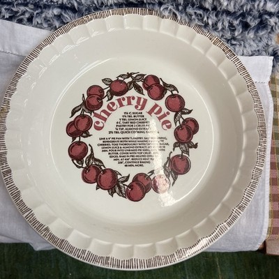 Vintage Cherry Pie Dish w / Recipe Made in USA 1983