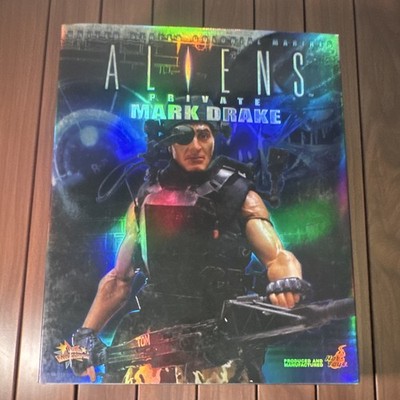 Hot Toys Aliens Private Mark Drake Ultimate 1/6 Scale Action Figure