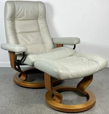 Ekornes Stressless Large "Alpha" Ice Blue Leather Swivel Recliner Chair Ottoman