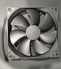 Fractal Dynamic X2 GP-14 140mm Case Fan Black 3-Pin 12V 1000RPM 68.4CFM