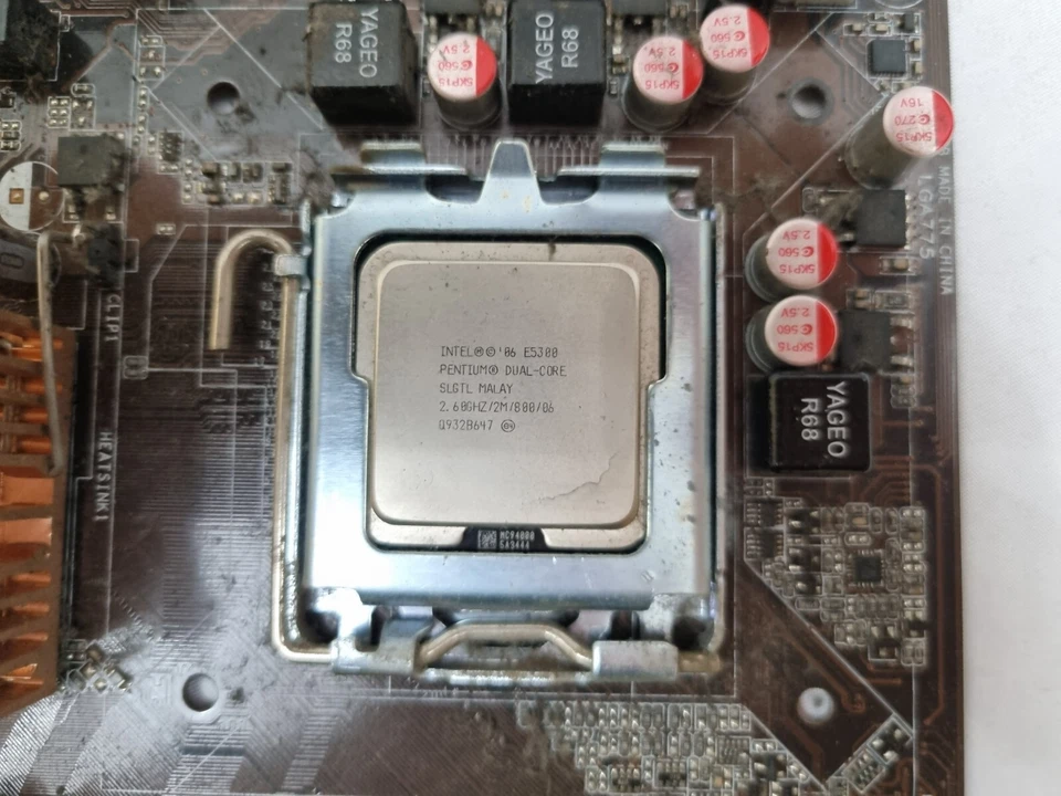 Scheda Madre Asus P5KPL-AM SE con CPU Intel Dual Core Socket 775 e Ram - Immagine 3 di 4