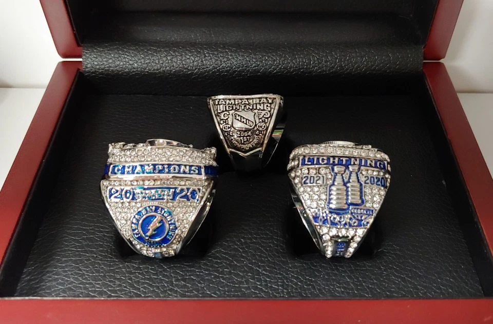 Tampa Bay Lightning - Juego de 3 anillos Stanley Cup con caja de exhibición de madera Foto 3 de 4
