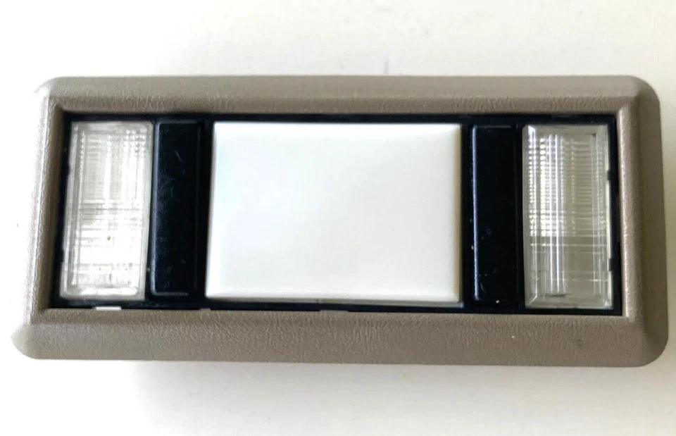 1988-1998 Chevrolet C1500 (OBS) dome light w/lens (beige) GMC C/K 1500, Suburban - Image 2 of 4