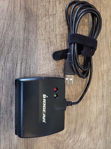 IOGear GSR202 USB Common Access Smart Card Reader for CAC (M) - Picture 2 of 4