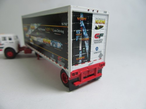 Athearn 1:87 Ford C Con Remolque De 28 Pies Consolitated Freightways NoZone - Imagen 3 de 7