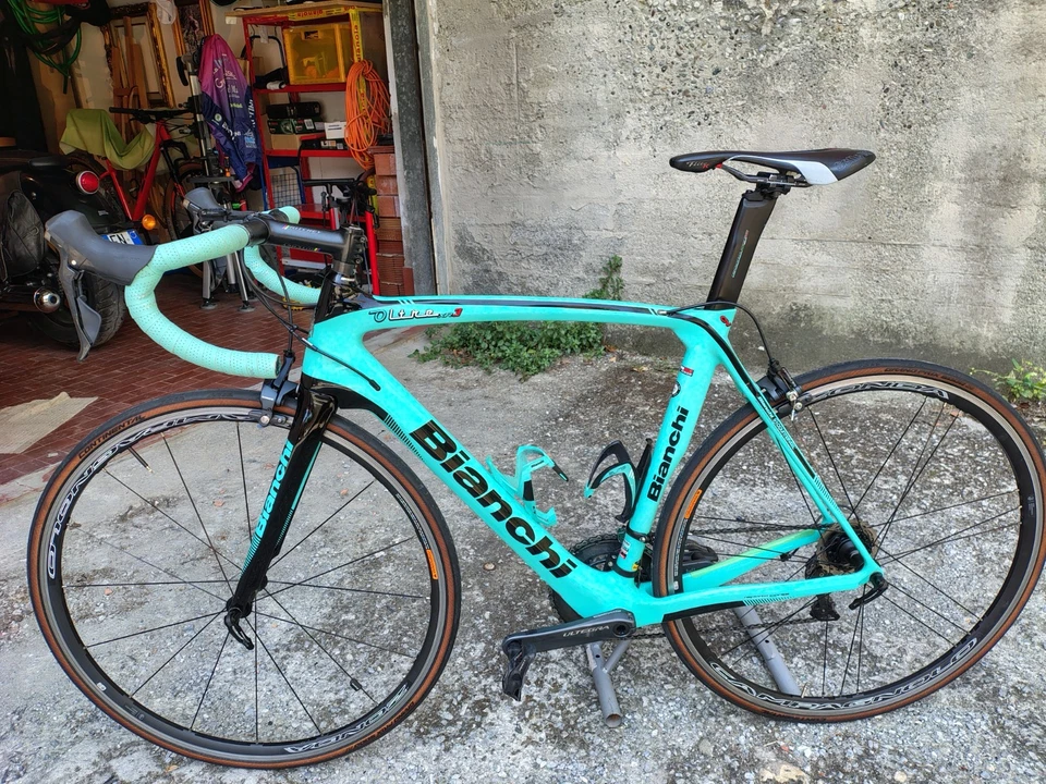 Bianchi Oltre XR3, foto 2 di 5