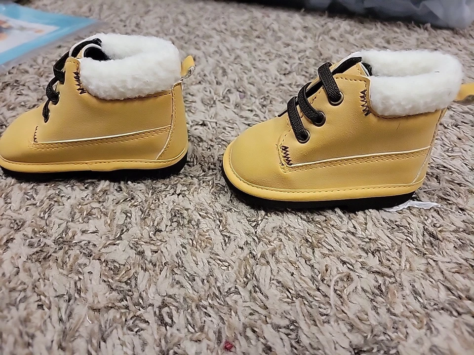 Zapatos de bebé, talla 9-12M Foto 2 de 2