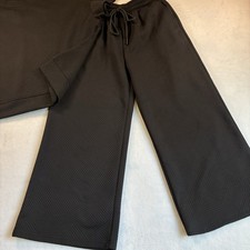 Black Geometric Knit 2-Piece Set Short Sleeve Top & Wide-Leg Pants Size M