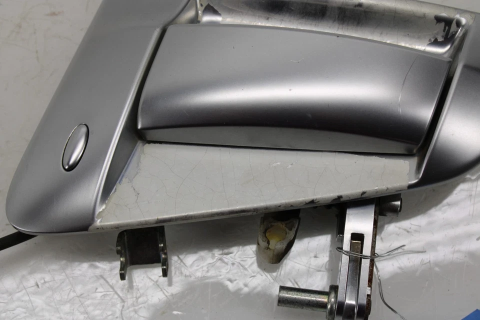 Maçaneta externa direita 2009-2017 Nissan 370z fabricante de equipamento original NK22 - Imagem 2 de 4