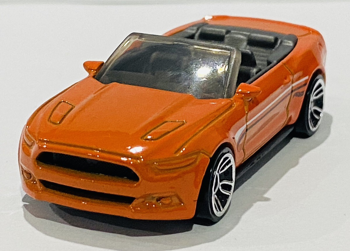 Hot Wheels 2015 Ford Mustang GT Convertible 'Loose' Orange
