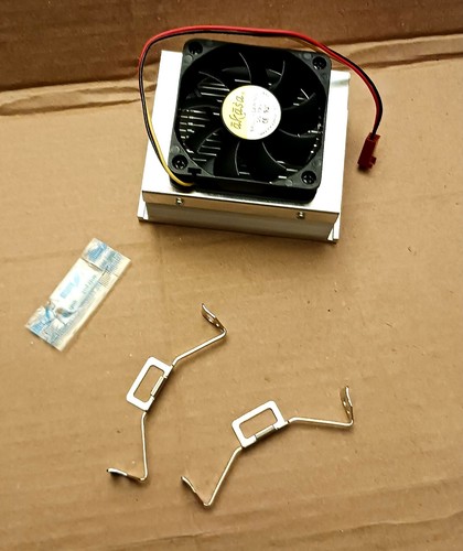 AKASA Aqua 620 Heatsink and Fan with compound - Supports Pentium 4 upto 1.5Ghz - Picture 2 of 9
