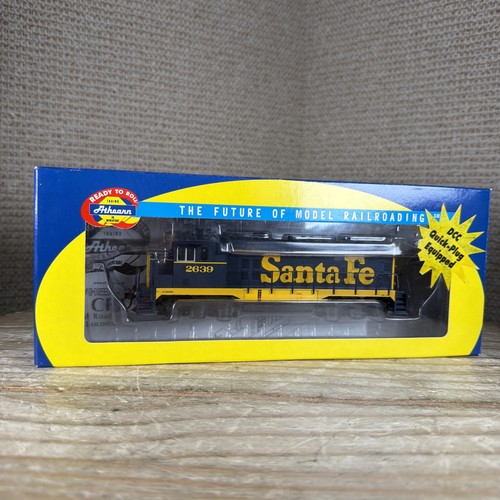 Athearn 91553 CF-7 Santa Fe #2639 a rayas escala DCC HO | Zustand: New: Other (See Details)