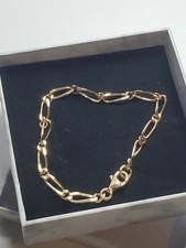 9ct Gold Bracelet a Solid and Beautiful Piece.