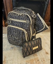 Ju-Ju-Be Floral Backpack Diaper Bag Beige w/ Zip Pouch, Pockets, Strap  Pouch