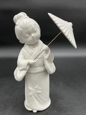 VTG KPM Japanese Geisha Girl Porcelain 9in Tall with Removable Parasol TINY CHIP