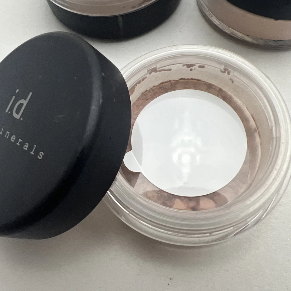 Lot Of 3 i.d. bare Minerals Foundation SPF 15 Sunscreen Medium 36072 .06 oz / 2g - Image 4 of 4