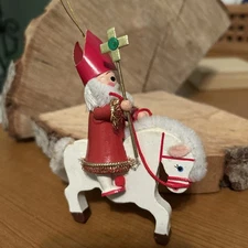 1979 Kurt S Adler Wood Christmas Around World KNIGHT JOUSTING Ornament Holland