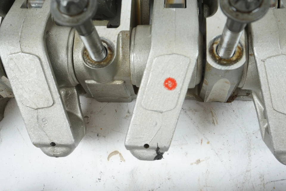 Оригинальный левый распредвал и рычаг подвески двигателя со стороны водителя для Mercedes R230 SL500 03–06 годов выпуска - Изображение 3 из 3