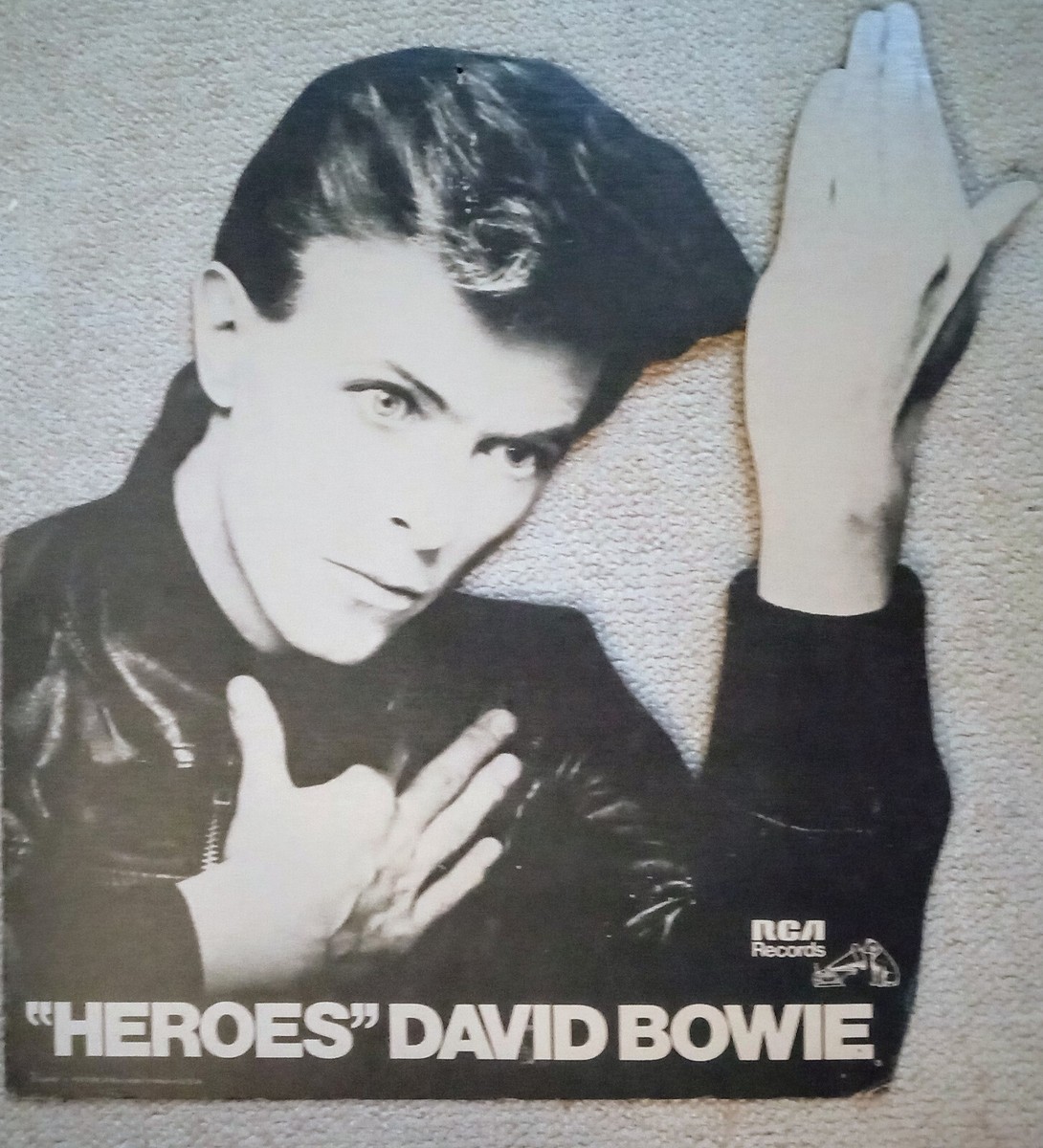 額付【50cm×50cmポスター】david bowie Hero ヒーロー Amazon.co.jp: ヒーローズ: ミュージック