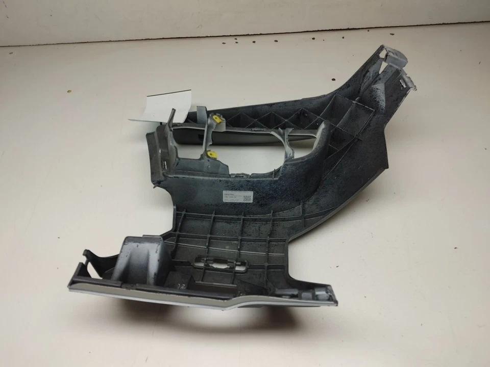2015 BMW 528I LH FRONT BUMPER BRACKET - Image 3 of 4
