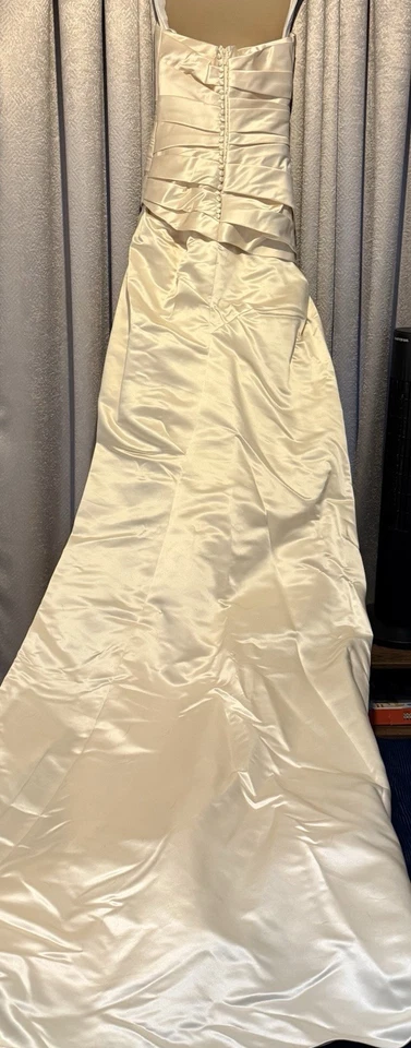 Vestido de novia para mujer Foto 4 de 4