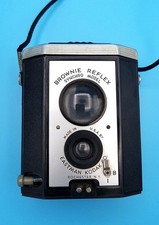 Vintage Eastman Kodak Brownie Reflex Camera Synchro Model No 173 UNTESTED