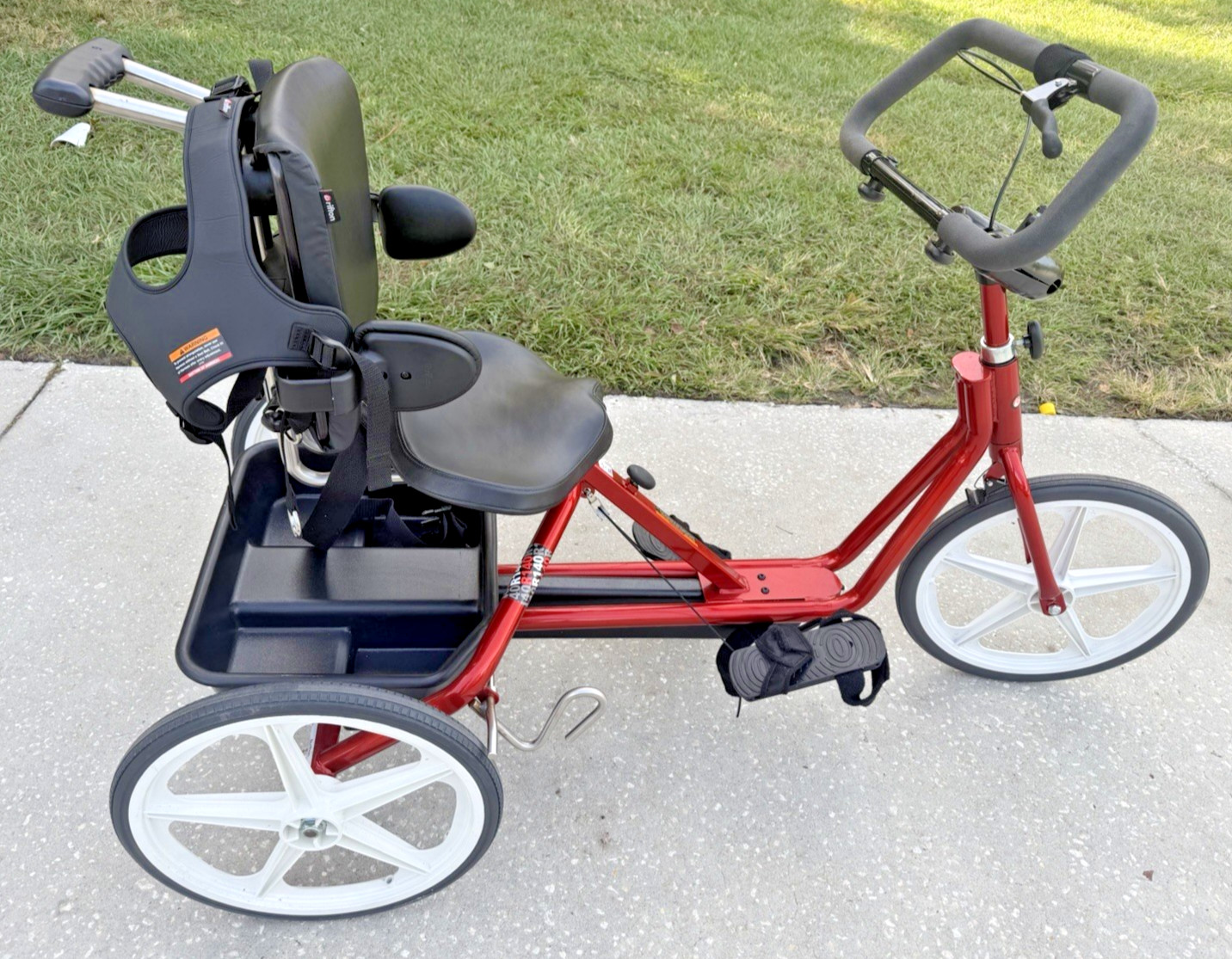 Rifton R140 Special needs large tricycle 3 Wheel skyway Mag 