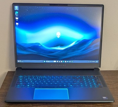Alienware Area-51 18'' QHD+ 300Hz (Core Ultra 9 275HX, 64GB/2TB SSD, RTX 5090)