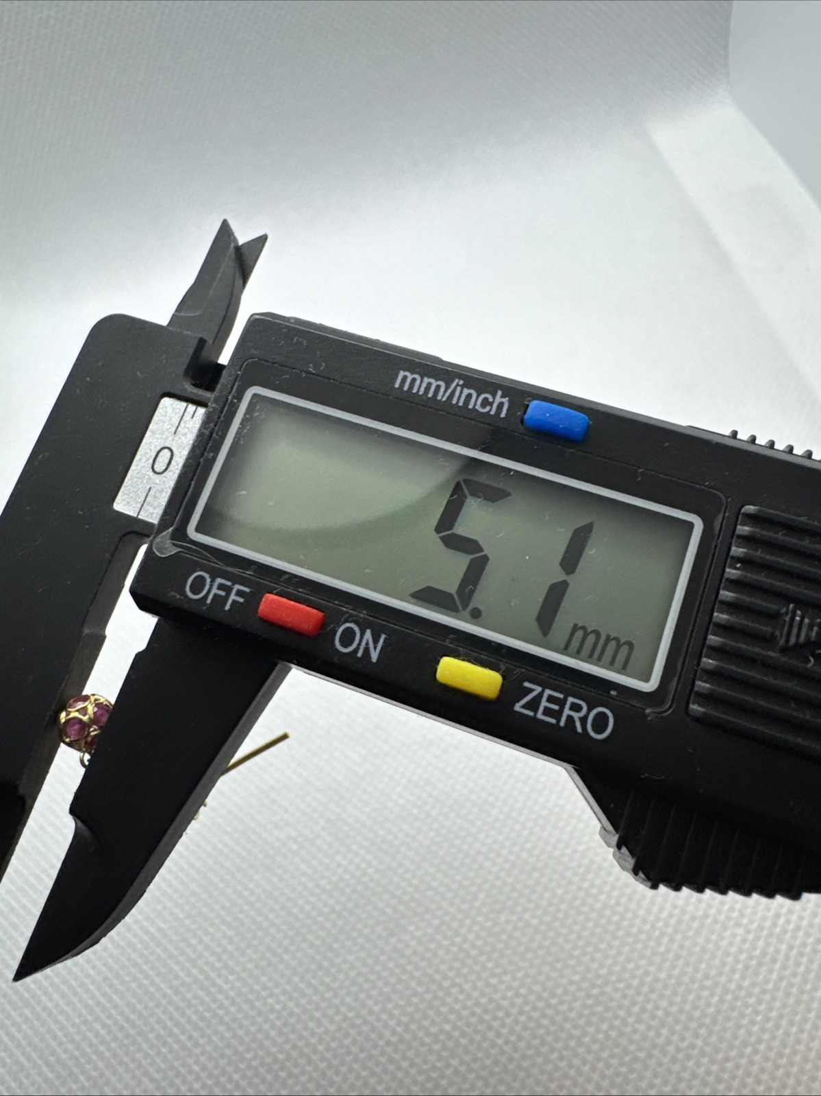 Gorgeous 18k Solid Yellow Gold Ruby Filigree Dang… - image 16