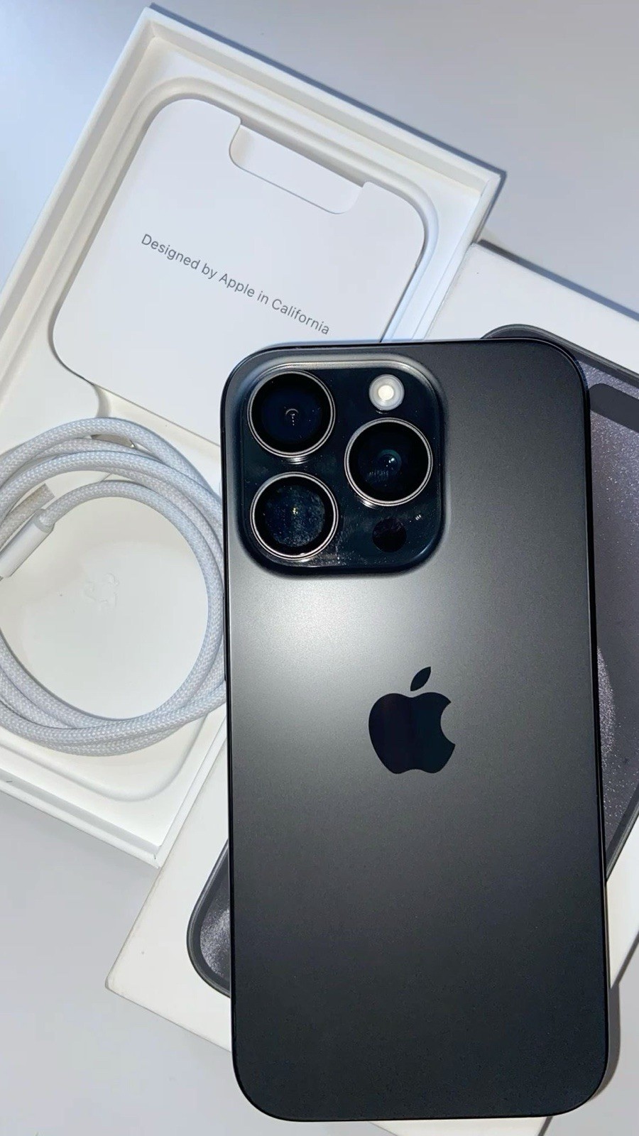 Apple iPhone 15 Pro 128GB Titanium Black
