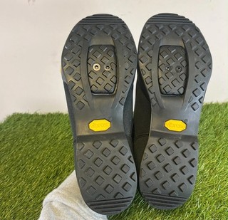 Giro Petra VR Damen Fahrradschuhe EU 39 Schwarz/Gelb 2 Schrauben kompatibel