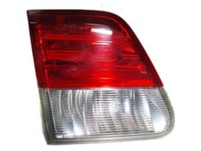 Feu arrière Toyota AVENSIS