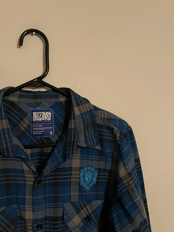 World of Warcraft WoW Blizzard Alliance Blue Plaid Flannel Shirt - Men's Small - Image 2 of 3