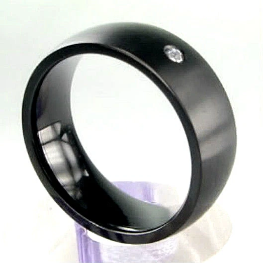 ANILLO TITANIO Chapado en Negro Mate Pulido con 2mm CZ, tamaño 11 - en Caja de Regalo Foto 3 de 4