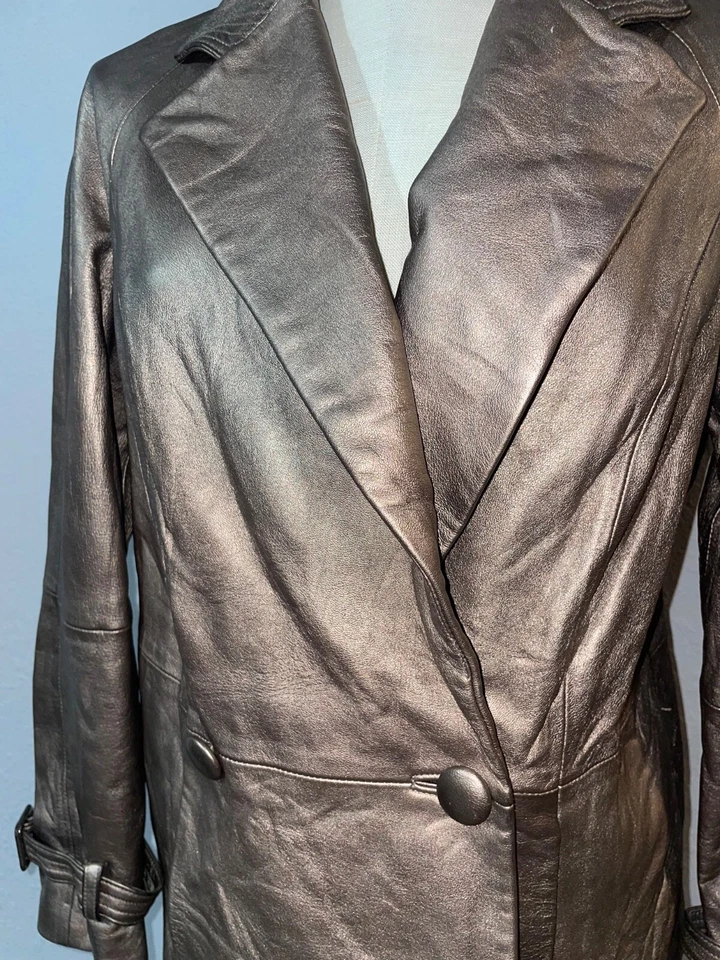 Jaqueta de couro genuíno feminina Preston & York tamanho M dourada metálica - Imagem 2 de 4